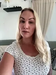 NastyMilf_ webcam model stream image