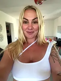 NastyMilf_ webcam model stream image