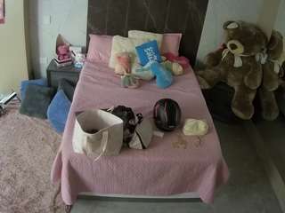 voyeurcam-casa-salsa-bedroom-3 webcam model stream image