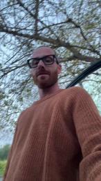 Redoutside webcam model stream image