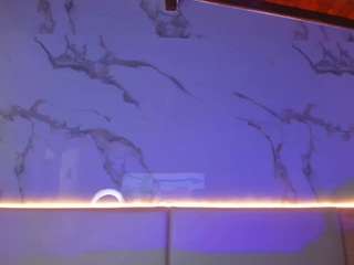 megan-charles webcam model stream image