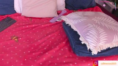 Zoe_s webcam model stream image