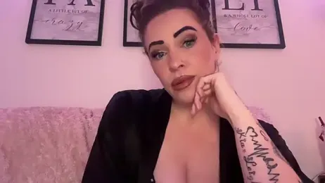 MuckyMILF webcam model stream image