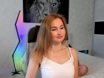 double_seasoning webcam model stream image