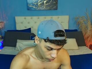 Kleyton Jones webcam model stream image