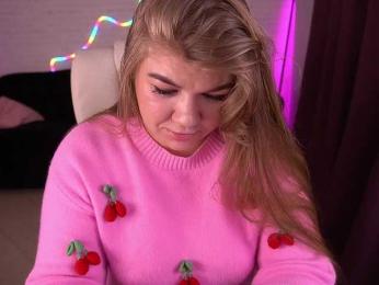 AmellyWhite webcam bongacams model stream image