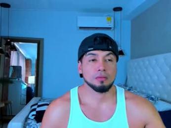 hotcrew_ webcam model stream image