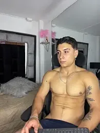 MR_MUSCLE webcam model stream image