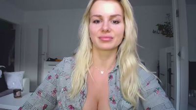 CorneliaBeauty webcam model stream image
