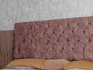 Jonas Lewis webcam model stream image