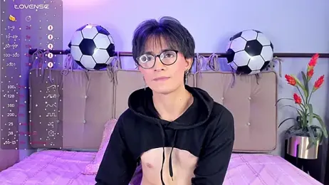 cherryy_boy webcam model stream image
