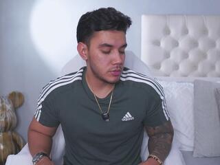 Noah Avery webcam flirt4free model stream image