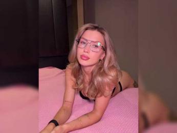 sweetpeach77 webcam model stream image