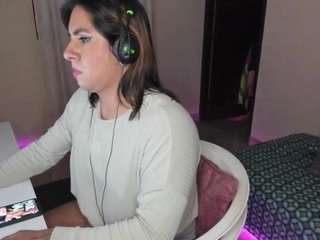 kamila-arangoo webcam model stream image