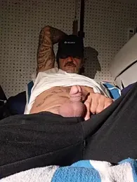 Hotbodyscottie webcam model stream image