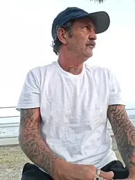 Hotbodyscottie webcam model stream image