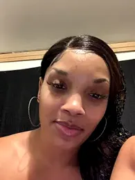 Rakiyahcharms webcam model stream image