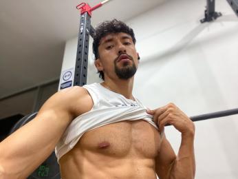 TylerMoren webcam model stream image