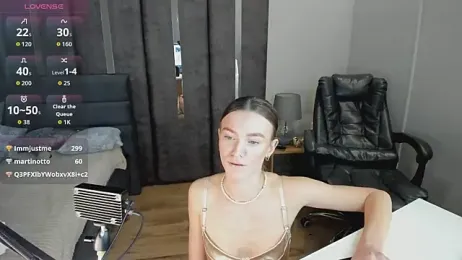 EvaToniz webcam model stream image