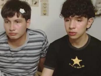 cuddly_and_jinx webcam chaturbate model stream image