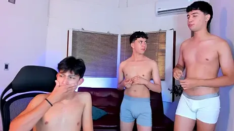 Kind_BoysW webcam model stream image