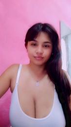 Shopiashe webcam model stream image