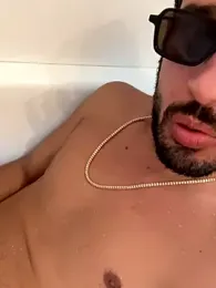 husbandandwifetobe webcam model stream image