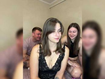 Cherry-berryMax98 webcam model stream image