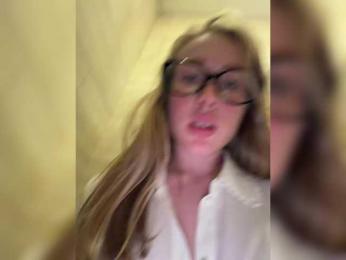 LiiBaby webcam model stream image