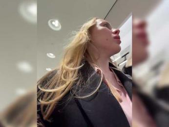 LiiBaby webcam model stream image