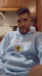 Cloeyadrian webcam model stream image