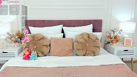 LuisaVee webcam model stream image