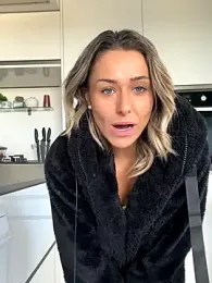 petrouchkaaa_ webcam stripchat model stream image