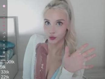 vickyfuckingdoll webcam model stream image