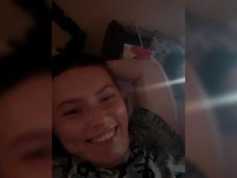 Dinarik97 webcam model stream image