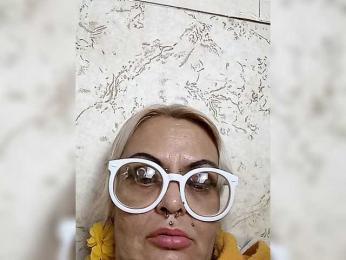 GardenerofIllusions webcam model stream image