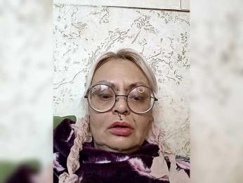 GardenerofIllusions webcam model stream image