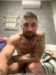 GmGit webcam model stream image