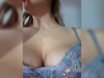 Elina09 webcam model stream image