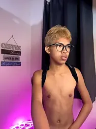 urcumjp webcam stripchat model stream image