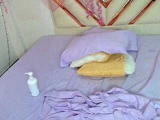 Scarlet Dash webcam model stream image