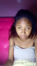 Sylvanah2 webcam model stream image