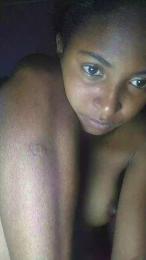 Sylvanah2 webcam model stream image