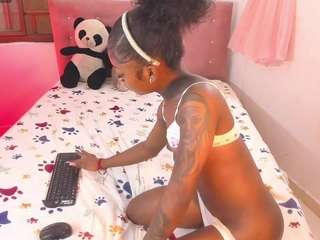 naomy09 webcam model stream image