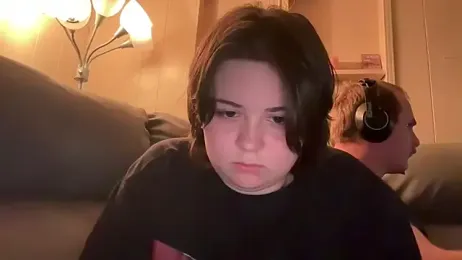 BugsAndDazey webcam model stream image