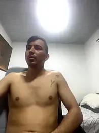 pareja_curiosa19 webcam stripchat model stream image