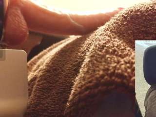 2tiredoftoys webcam model stream image