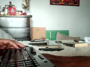 nyakuti webcam model stream image