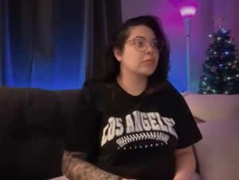 drizzypeach602 webcam model stream image