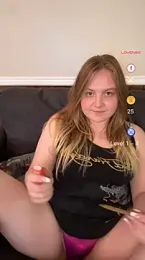 PhatAssBlond webcam model stream image